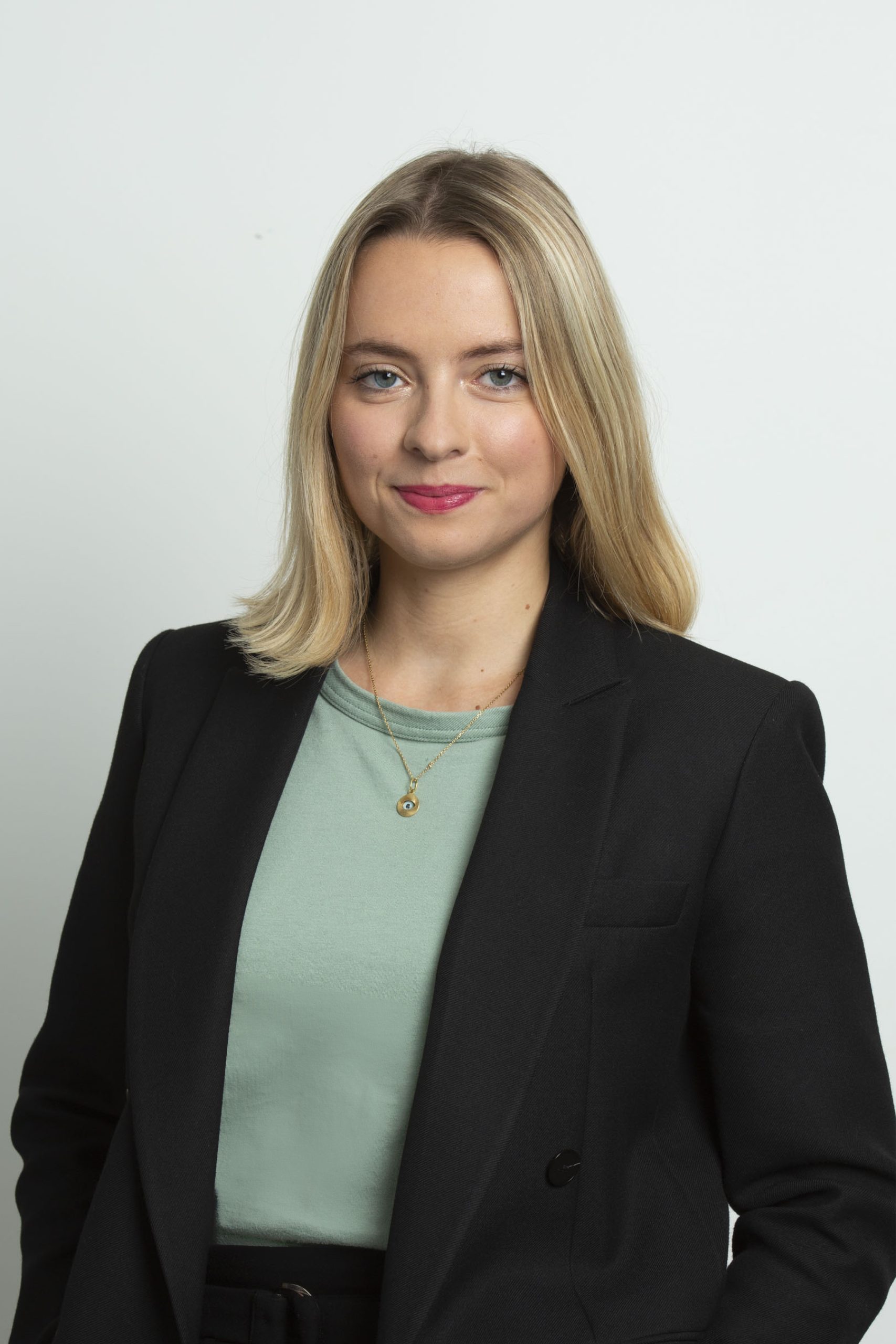 Inès Mir Moreaux - Consultante